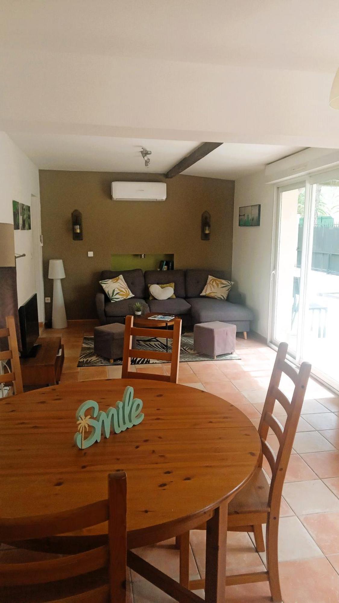 villa privé, plage a pied piscine, parking 2 voitures, 3 chambres 2 sdb Sainte-Maxime Extérieur photo